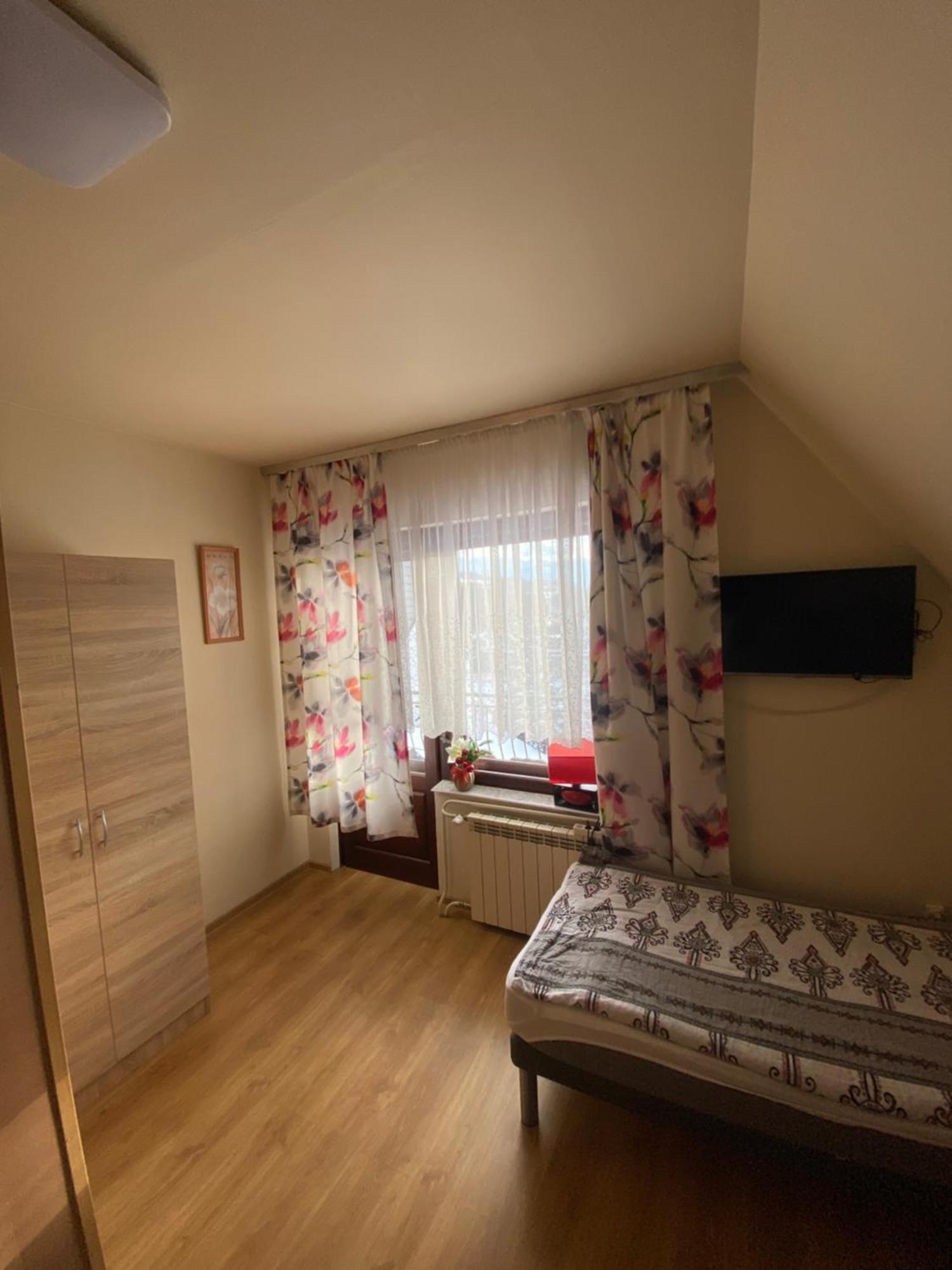 Osrodek Wczasowo-Kolonijny Gron Bed & Breakfast Bialy Dunajec Exterior photo